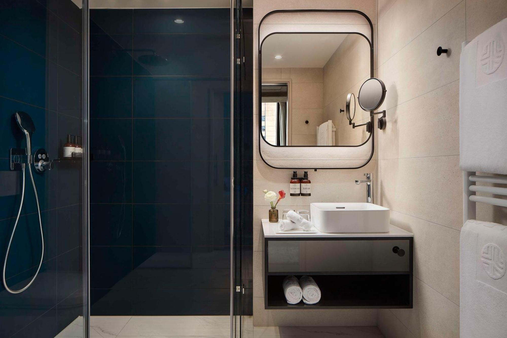 Nh Collection Frankfurt Spin Tower Hotel Frankfurt am Main Luaran gambar